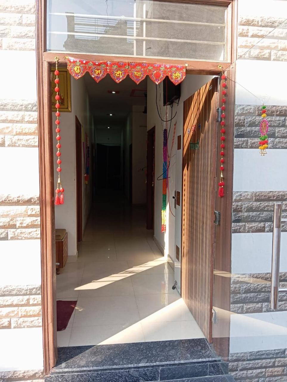 Roop Niwas Bed & Breakfast Amritsar Bagian luar foto